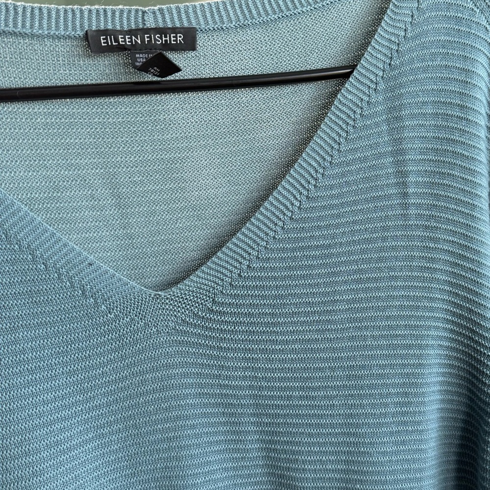 Eileen Fisher Teal Knit V Neck Pullover Long Sleeve Blouse size large - Picture 4 of 15